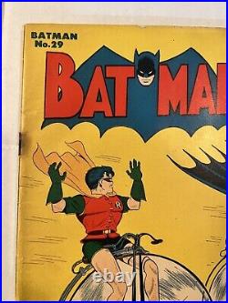 Batman 29 June 1945 Golden Age Dick Sprang Cover and art -Fine 4.5-5 Condition
