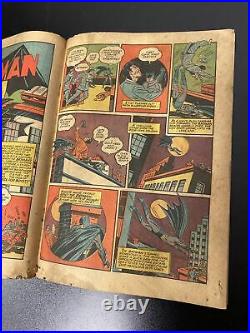 Batman #3 (1940 DC Comics) 1st Catwoman In Costume, 1st Puppet Master Golden Age