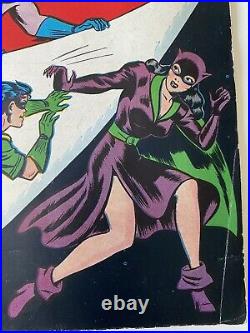 Golden age Batman DC Comics #42 First Catwoman Cover 1947