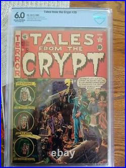 TALES FROM THE CRYPT #26 E. C. Comics Golden Age1951 with 2 screaming model