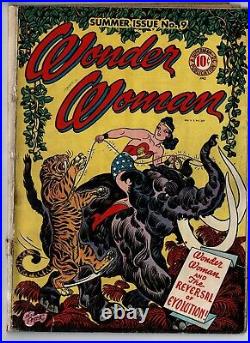 Wonder Woman # 9 (GD+, 1944, Golden Age, Comic)